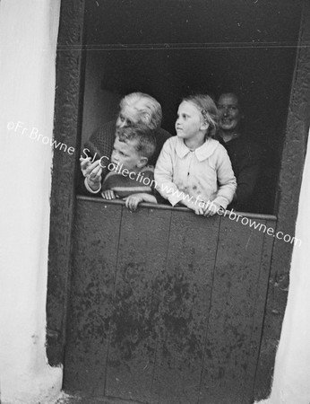 MOTHER AND CHILDREN  TOLKA COTTAGES